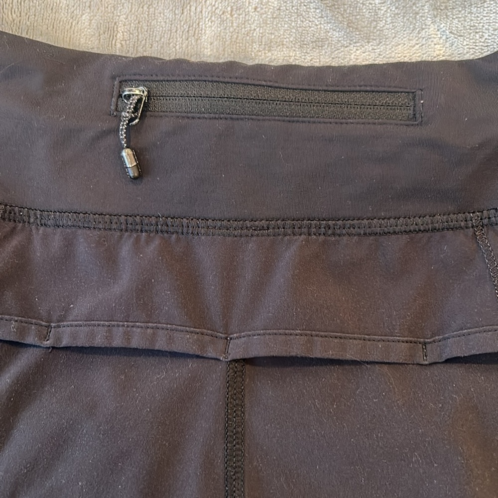 Lululemon shorts - Picture 4 of 8